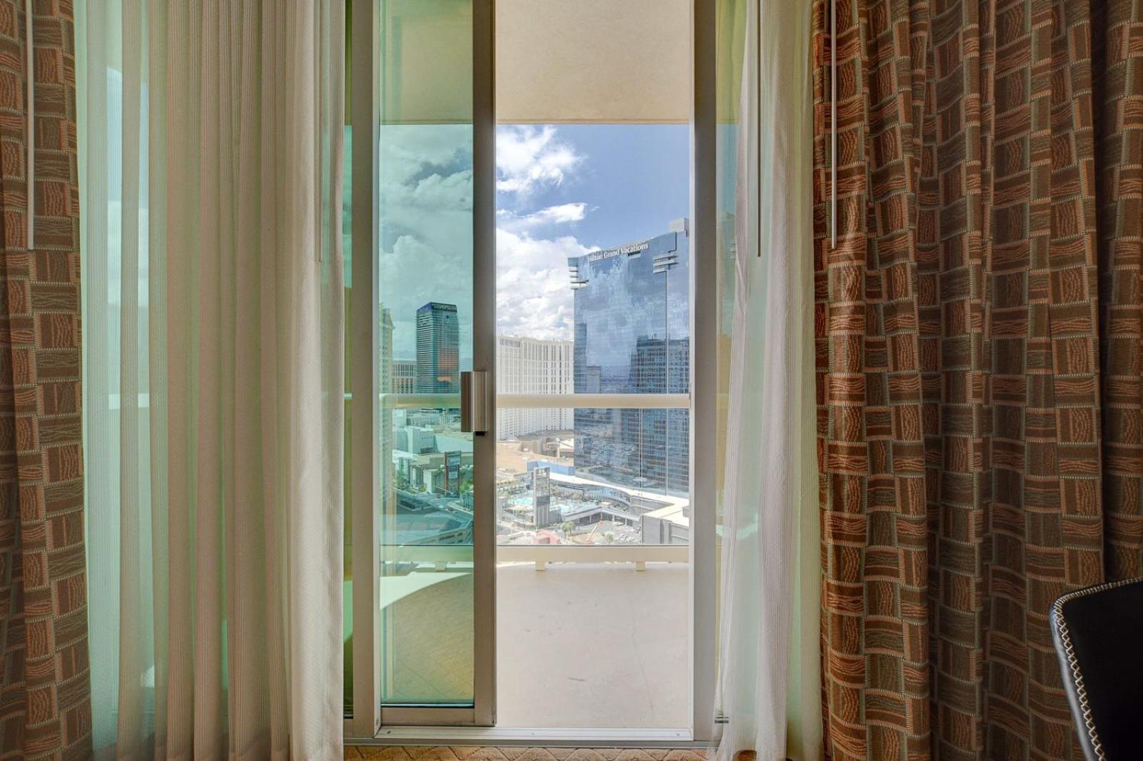Premium Suite Mgm Signature High Flr Balcony Strip View 라스베이거스 외부 사진