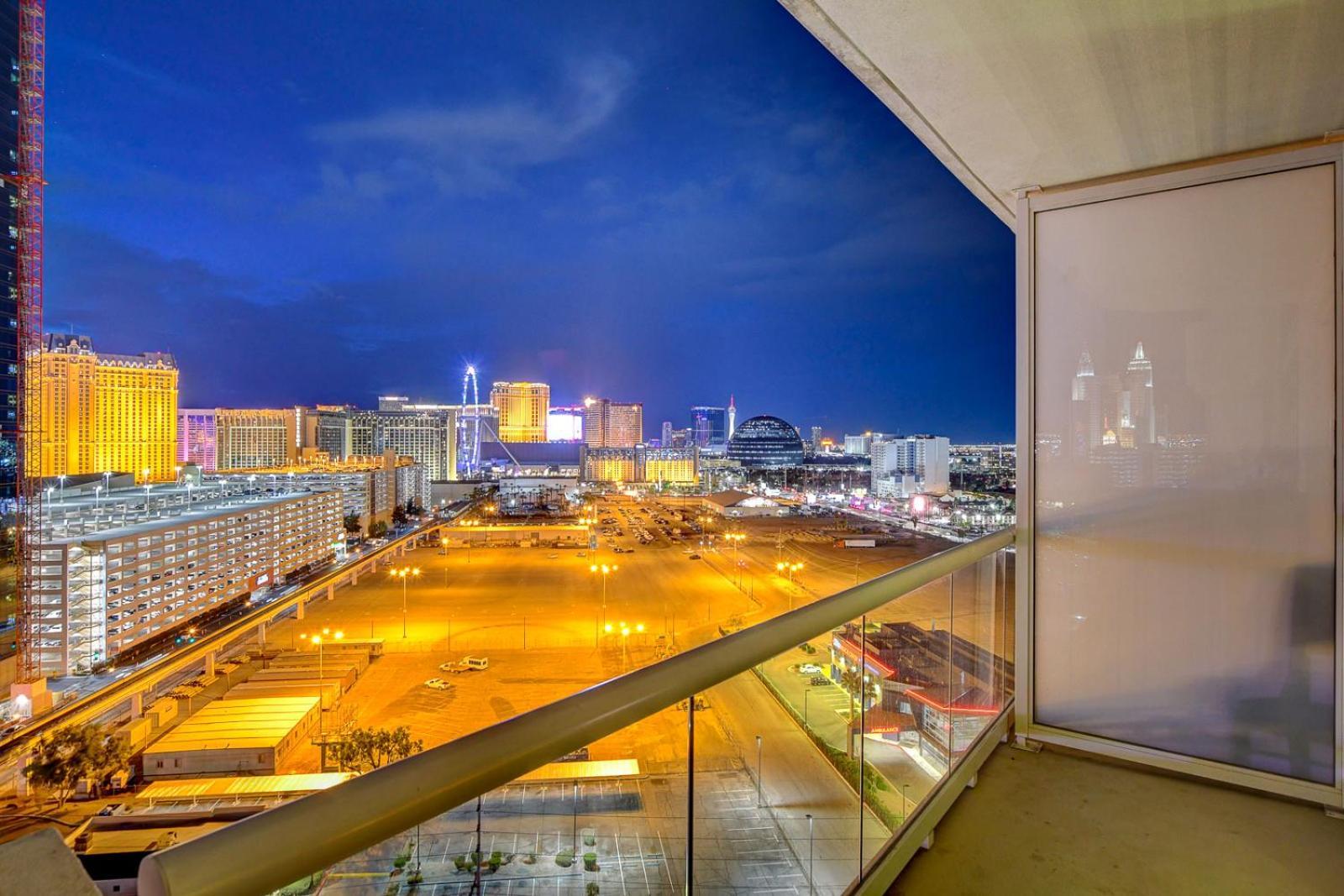 Premium Suite Mgm Signature High Flr Balcony Strip View 라스베이거스 외부 사진